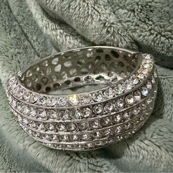 WIDE SILVER RHINESTONE HINGED CUFF BRACELET – 2.5” x 2.7” STATEMENT BANGLE - Picture 4 of 17